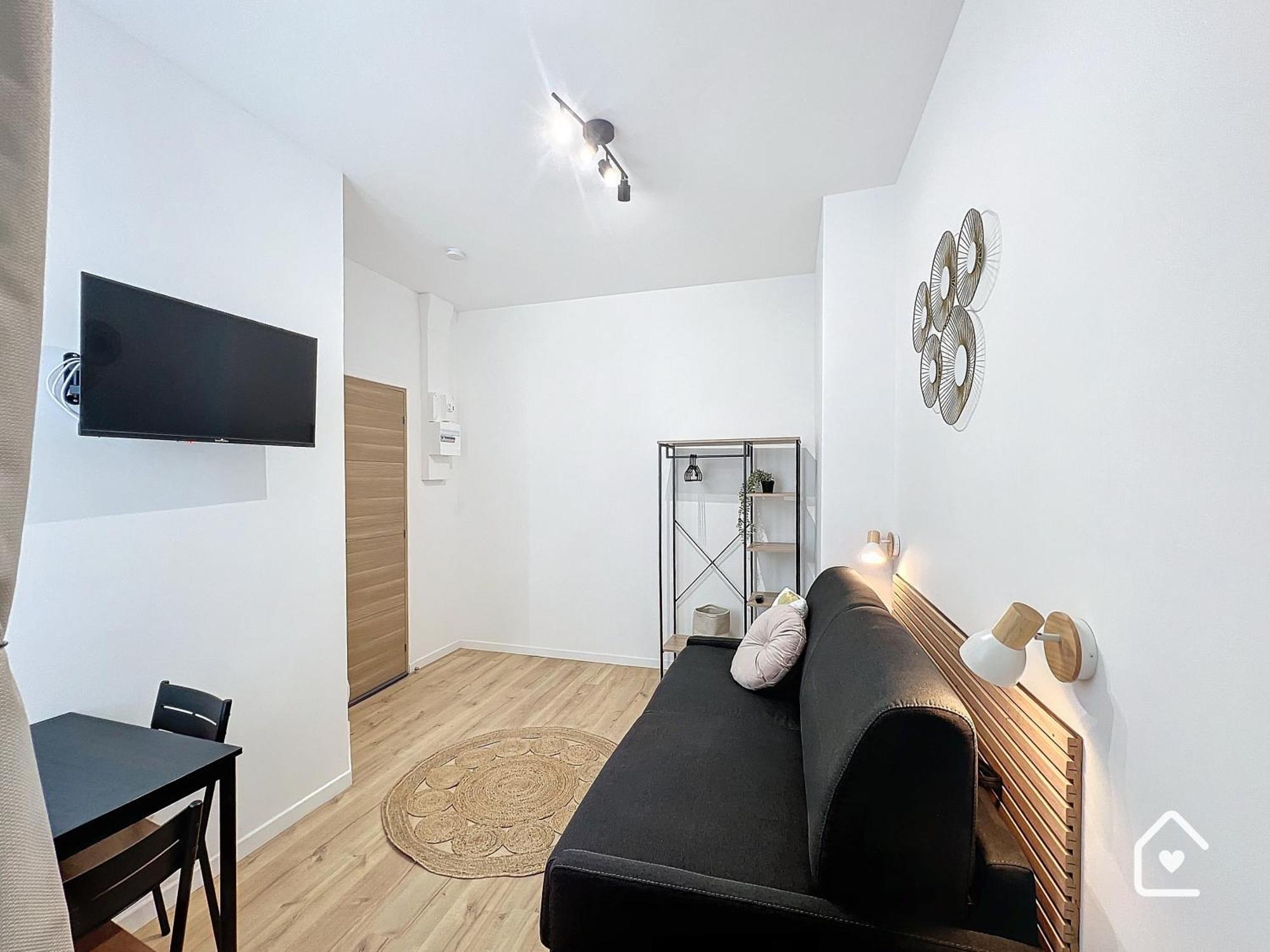 - 1 Min Gare - Entree Autonome - Apartment