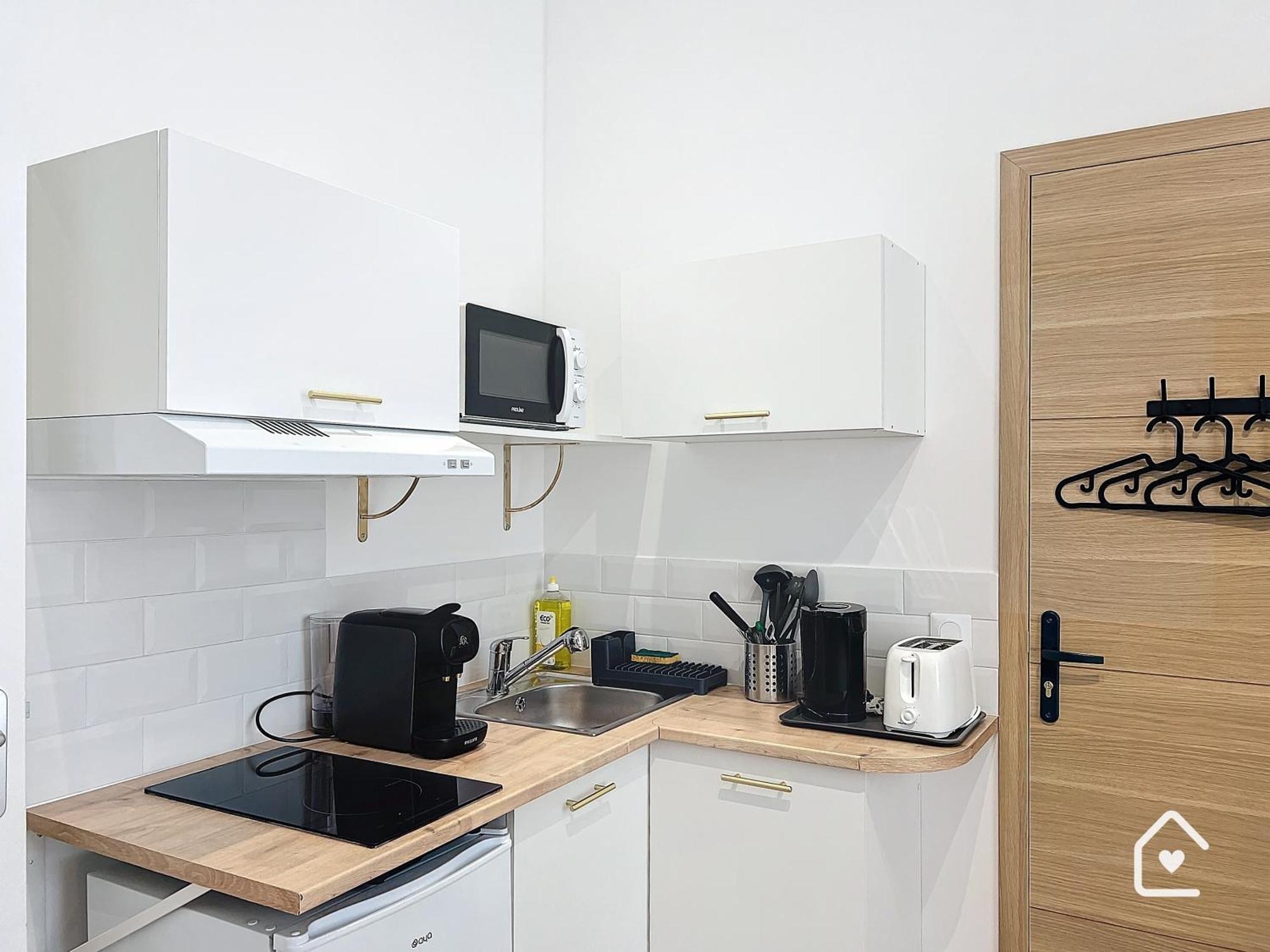 Apartment - 1 Min Gare - Entree Autonome - *