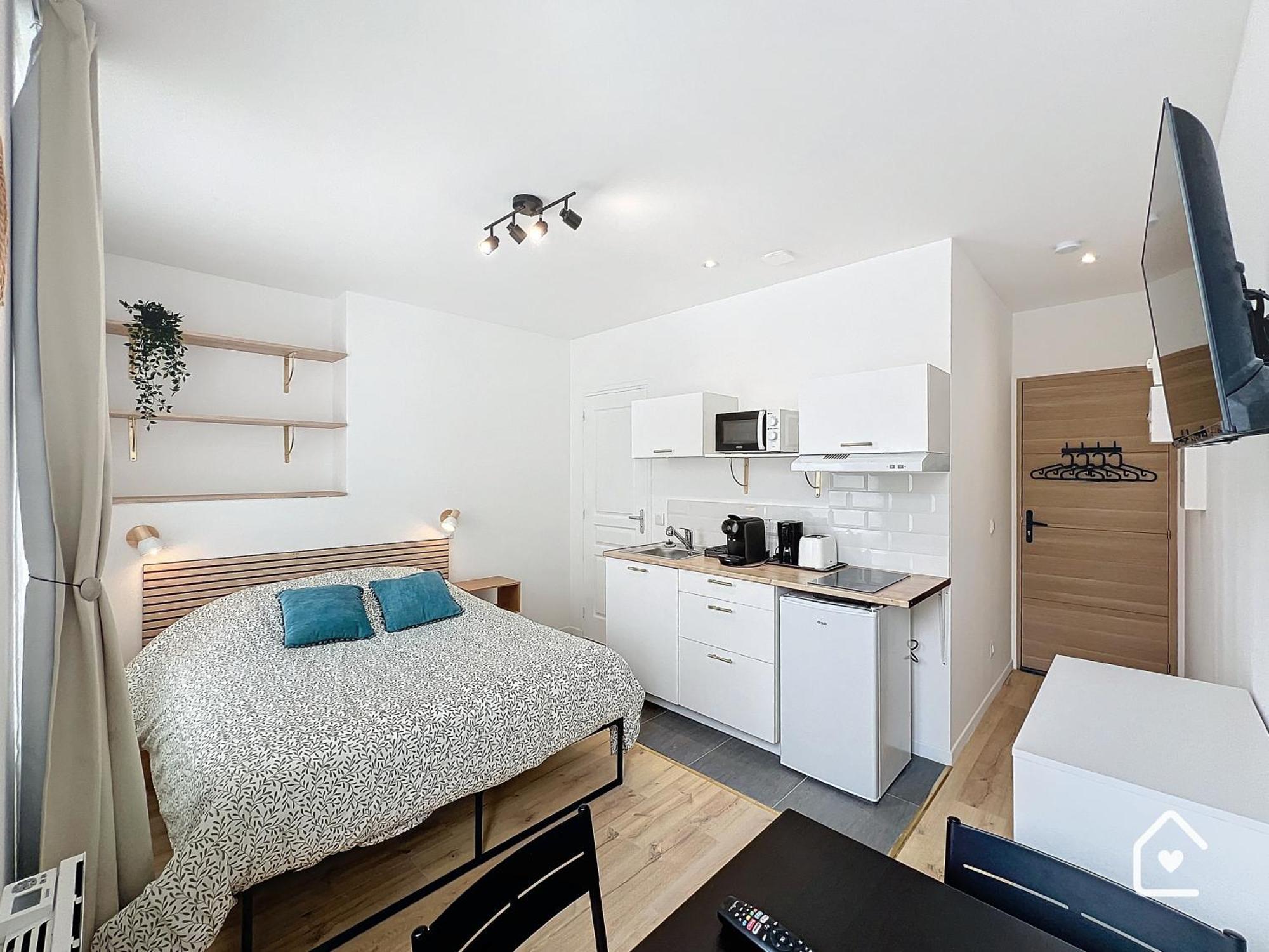 Apartment - 1 Min Gare - Entree Autonome - Chatellerault